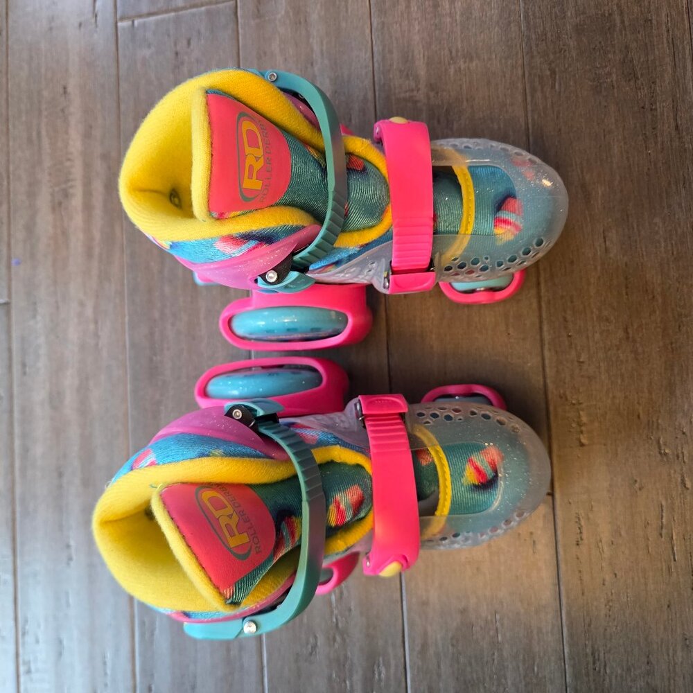 Adjustable size Beginner Roller Skates